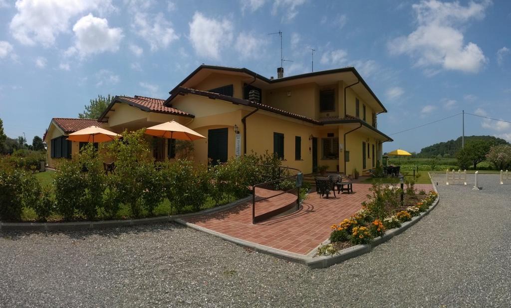Cecco Di Nara Hotel Massarosa Bagian luar foto